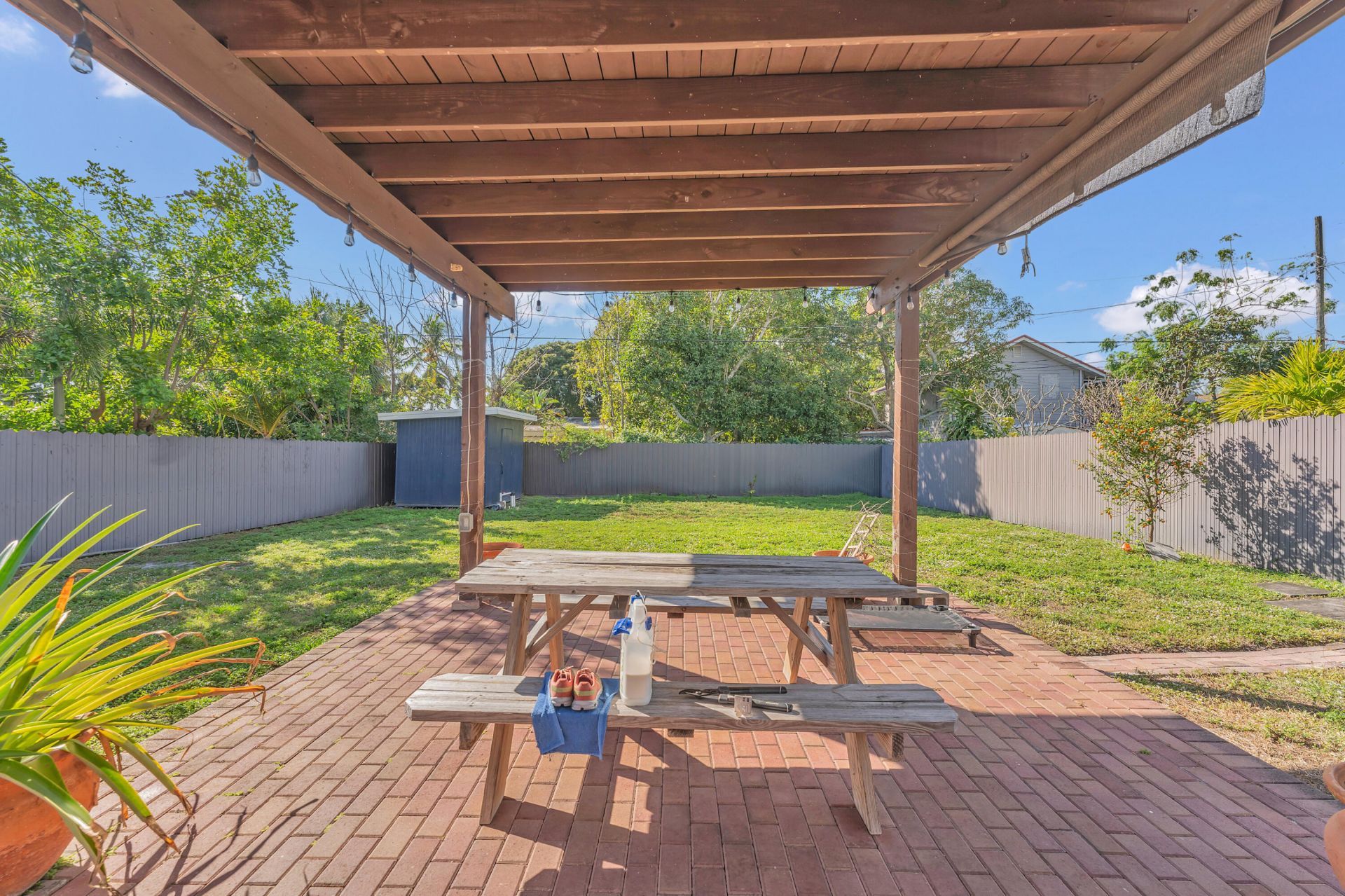 818 Kaye Street, West Palm Beach, FL 33405 Photo