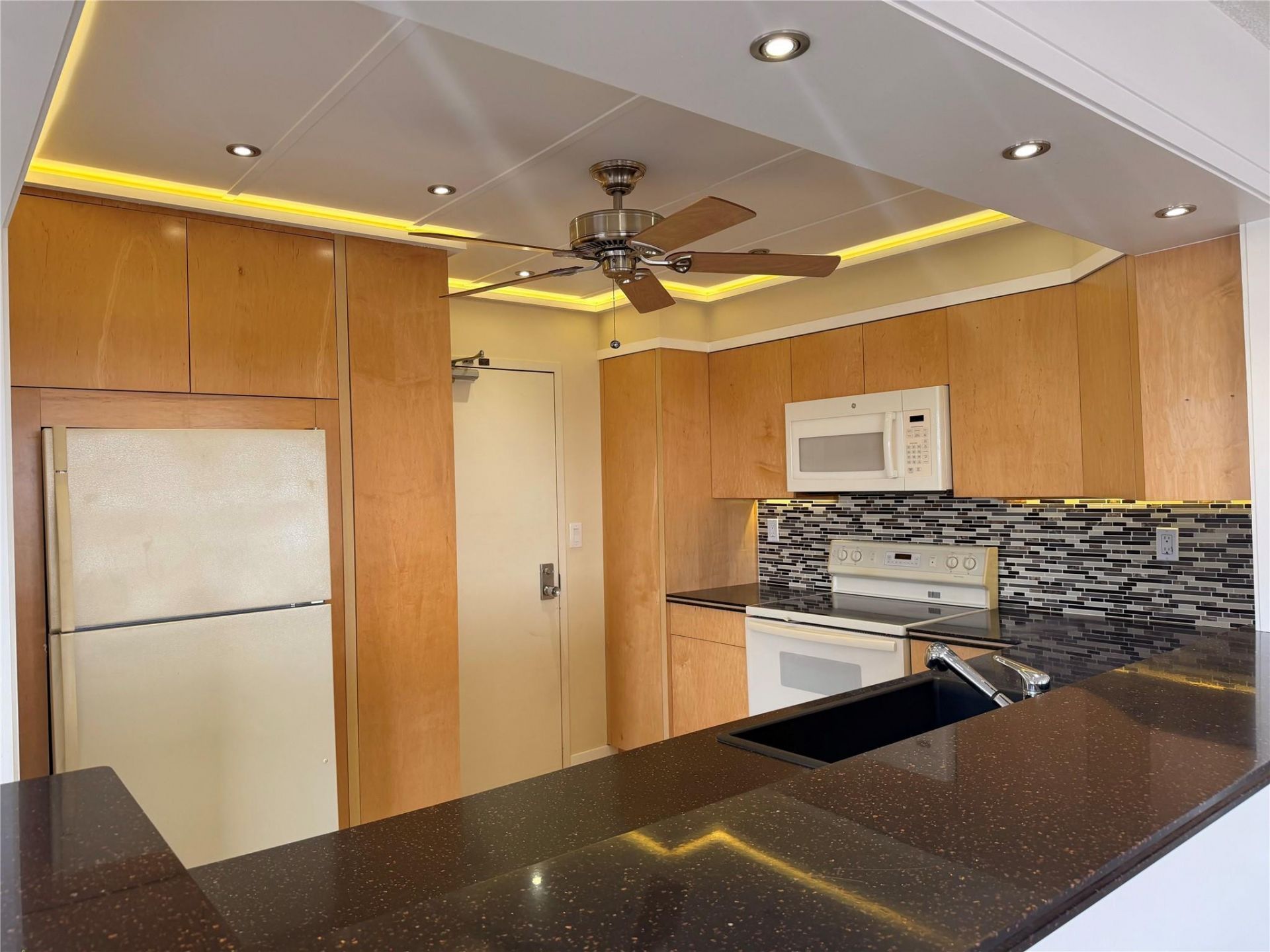 10777 W Sample Road, Unit 706, Coral Springs, FL 33065 Photo