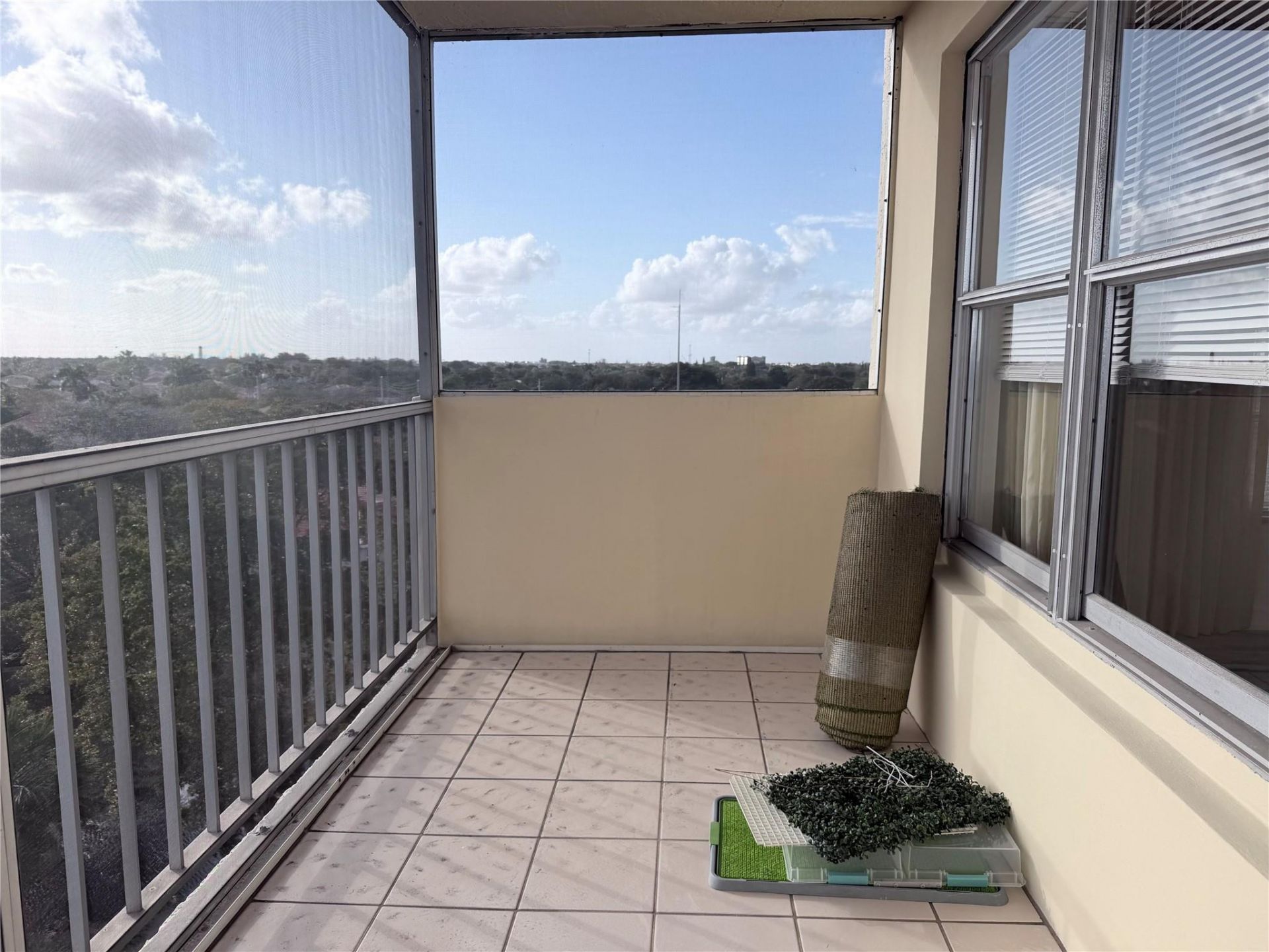 10777 W Sample Road, Unit 706, Coral Springs, FL 33065 Photo