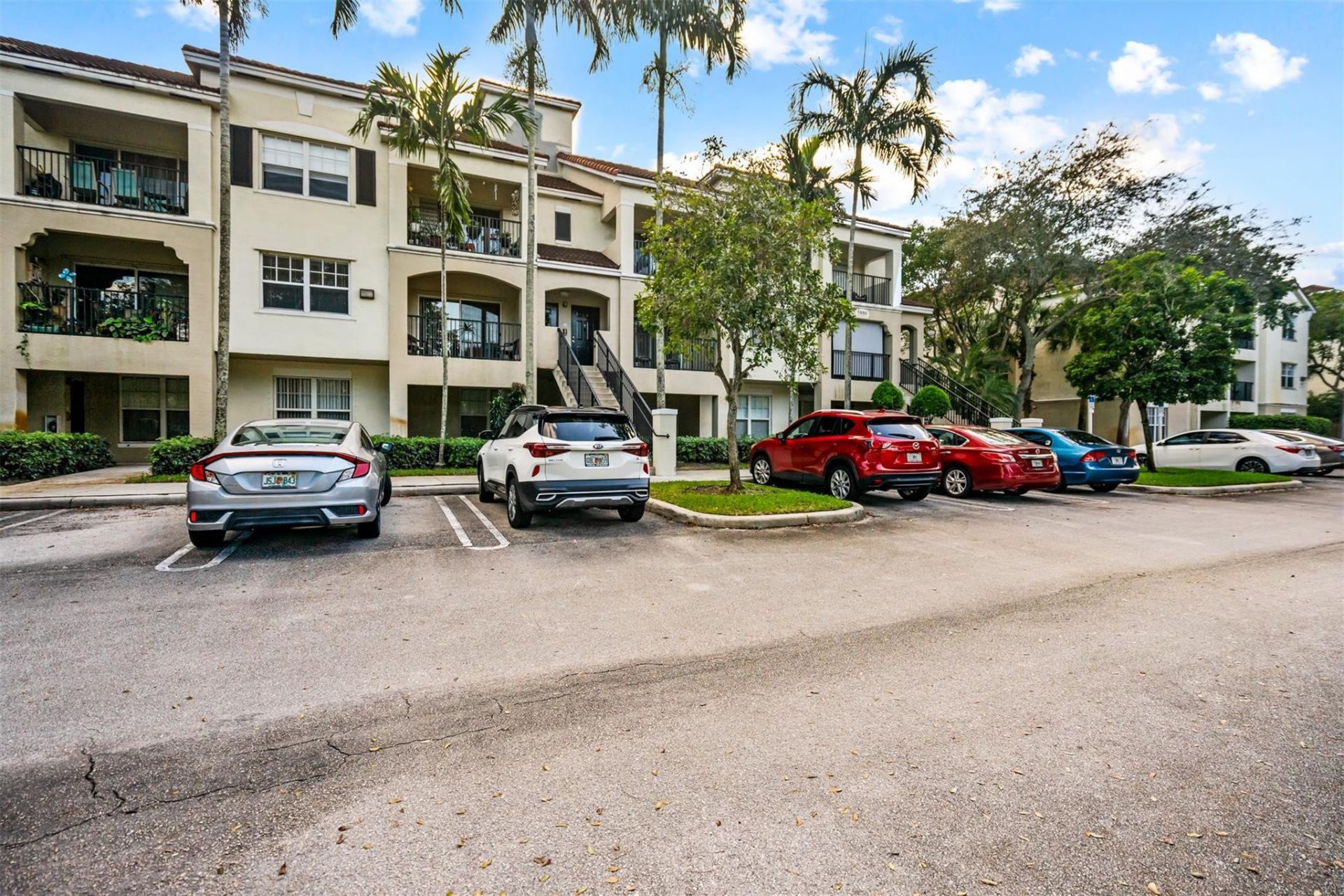 5880 W Sample Road, Unit 307, Coral Springs, FL 33067 Photo