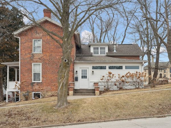 123 2nd Ave SW , Mt Vernon, IA 52314