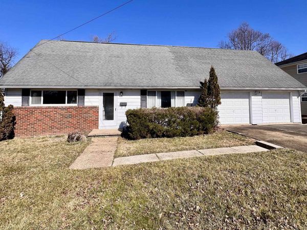 16 Mohawk Trail, Huntington, WV 25705