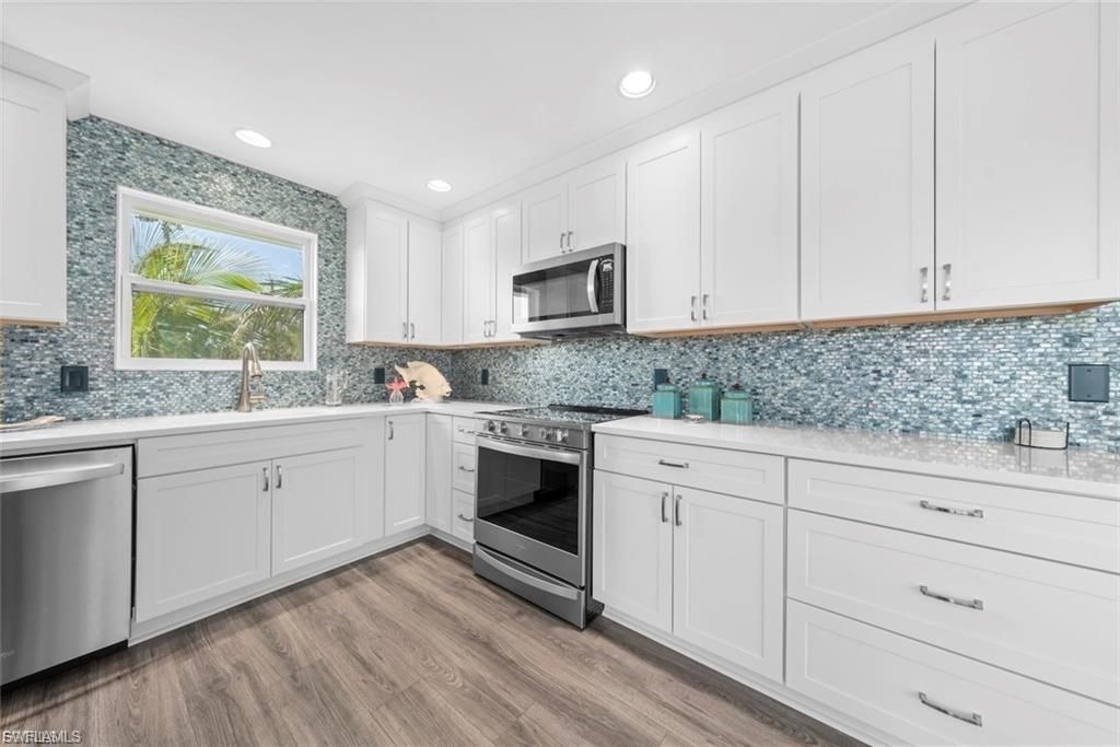 6093 Henderson Rd , Sanibel, FL 33957 Photo