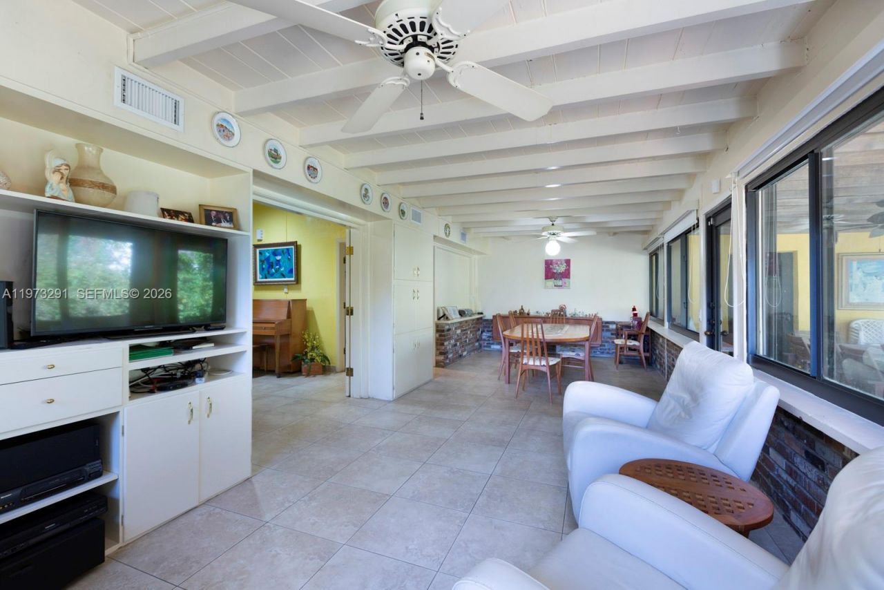 3721 SW 58th Ave, Miami, FL 33155 Photo