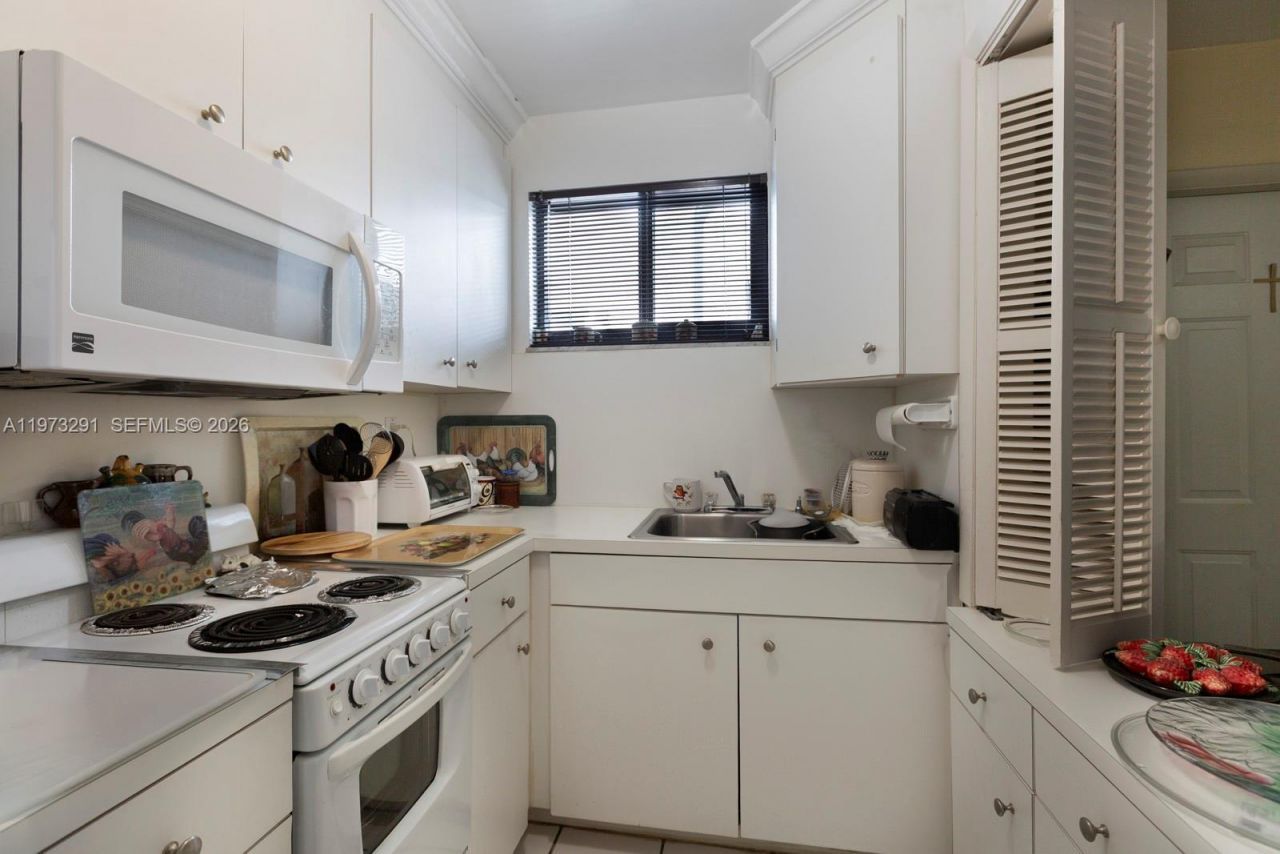 3721 SW 58th Ave, Miami, FL 33155 Photo