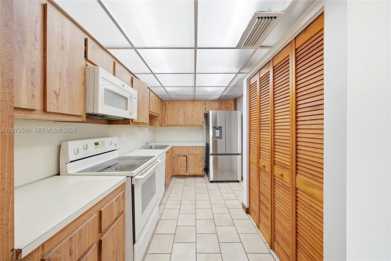 14371 Kendale Lakes Cir, Miami, FL 33183 Photo