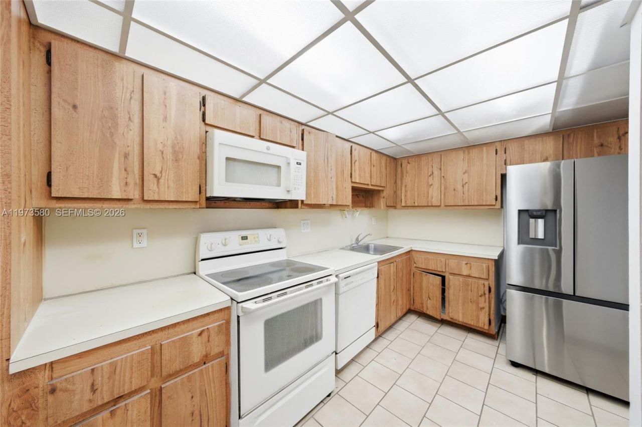 14371 Kendale Lakes Cir, Miami, FL 33183 Photo