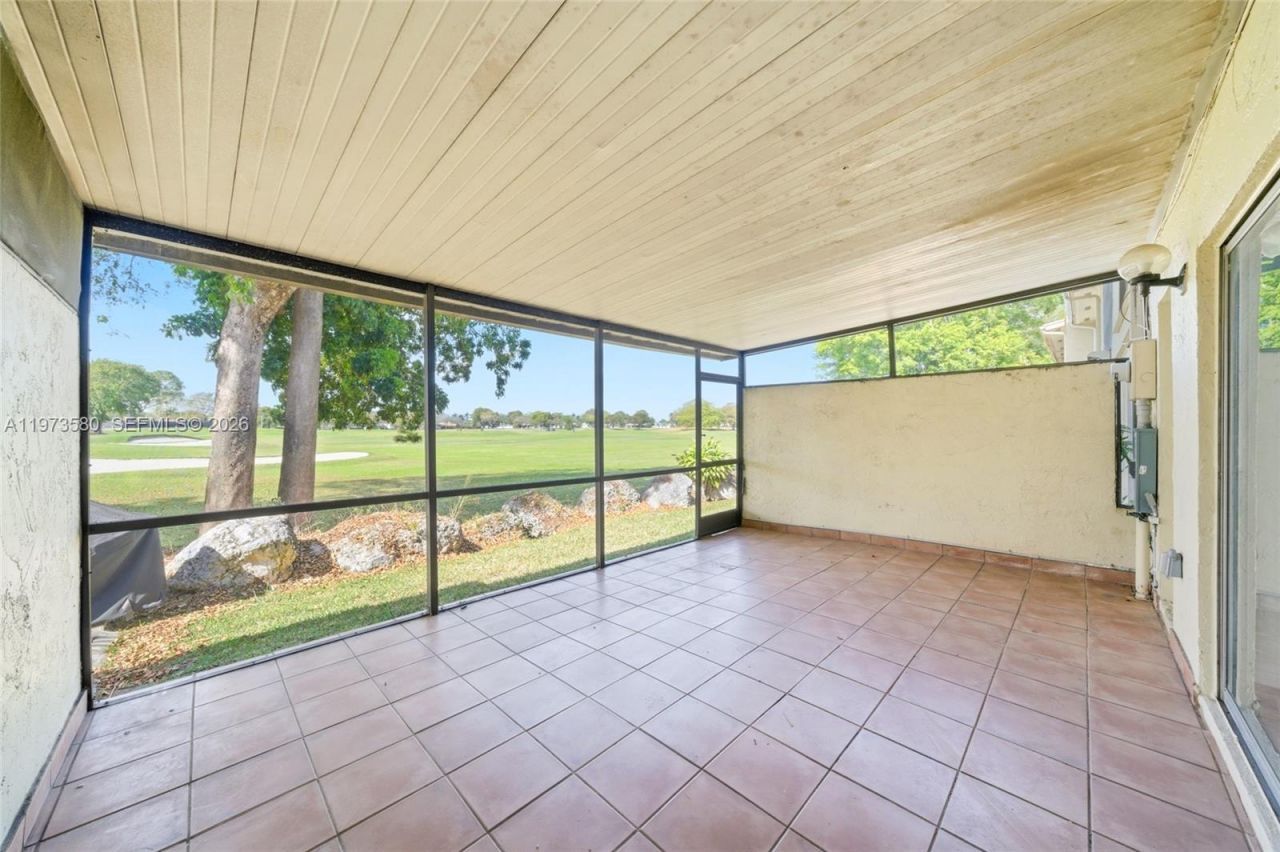 14371 Kendale Lakes Cir, Miami, FL 33183 Photo