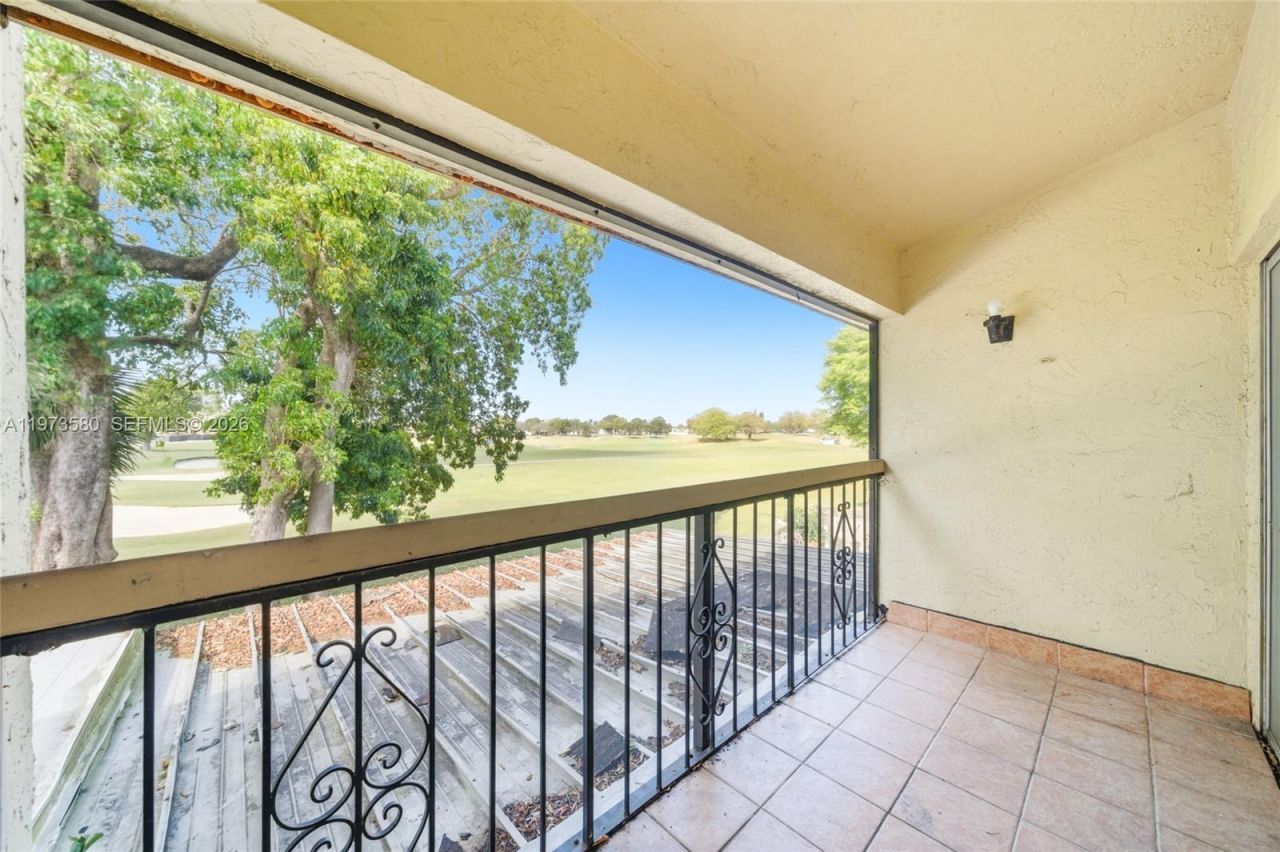 14371 Kendale Lakes Cir, Miami, FL 33183 Photo