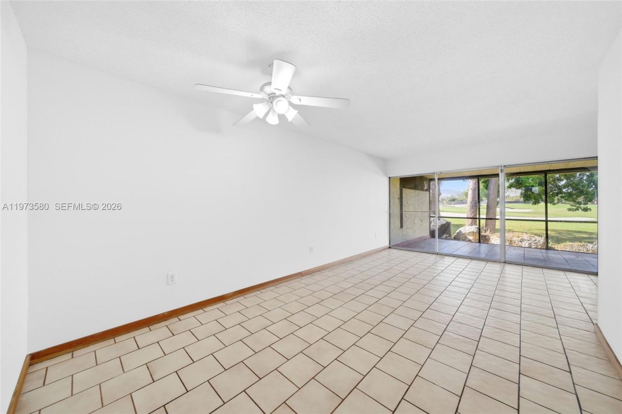 14371 Kendale Lakes Cir, Miami, FL 33183 Photo