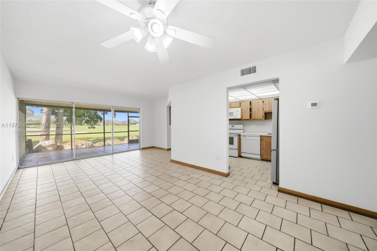 14371 Kendale Lakes Cir, Miami, FL 33183 Photo