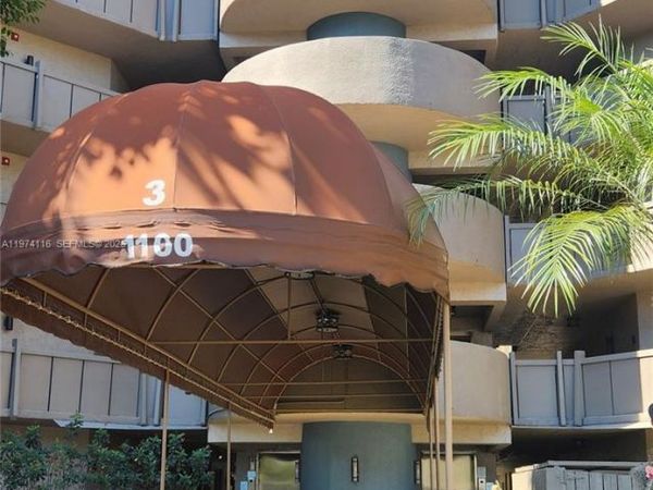 1100 Colony Point Cir , Unit 316, Pembroke Pines, FL 33026