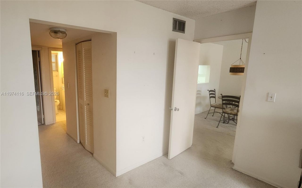 1100 Colony Point Cir , Unit 316, Pembroke Pines, FL 33026 Photo