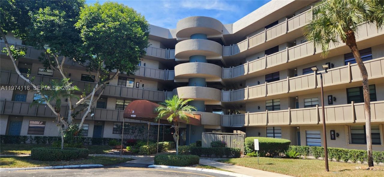 1100 Colony Point Cir , Unit 316, Pembroke Pines, FL 33026 Photo