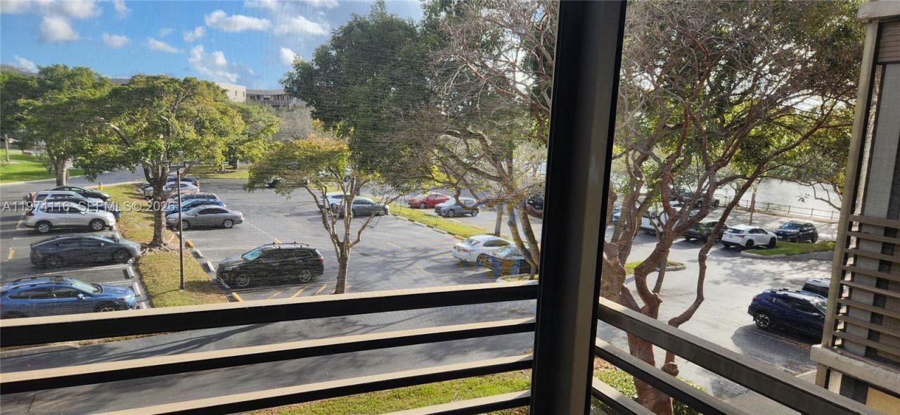 1100 Colony Point Cir , Unit 316, Pembroke Pines, FL 33026 Photo