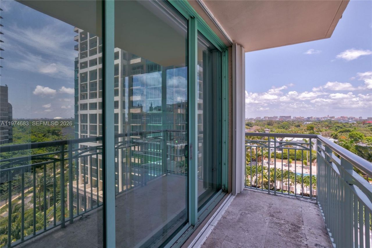 3400 SW 27th Ave , Unit 906, Miami, FL 33133 Photo
