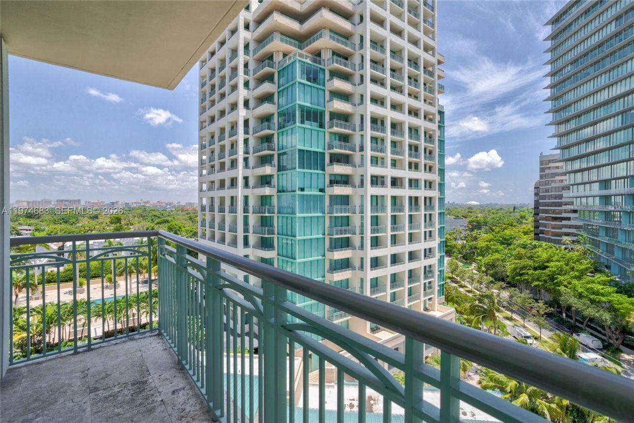 3400 SW 27th Ave , Unit 906, Miami, FL 33133 Photo
