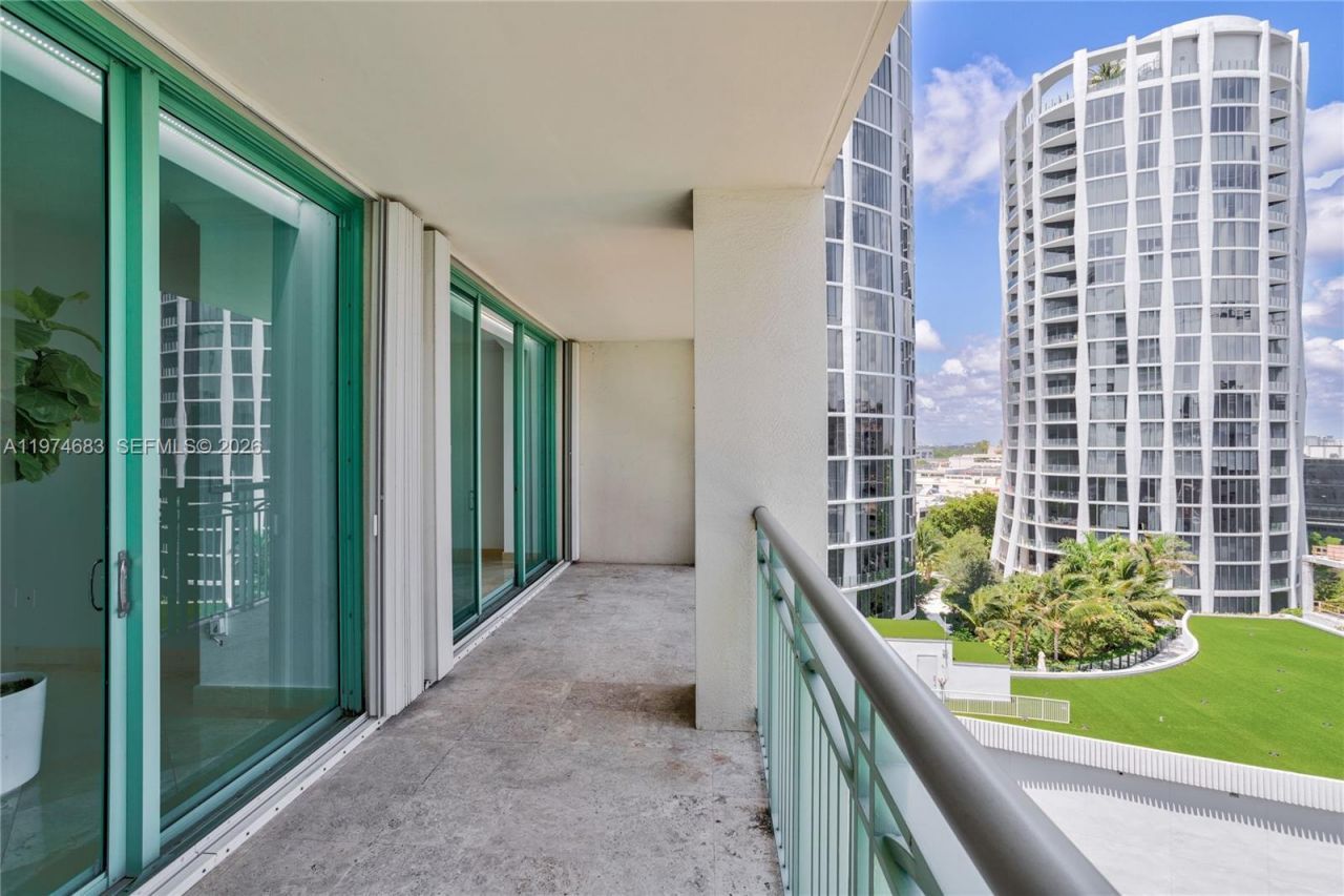3400 SW 27th Ave , Unit 906, Miami, FL 33133 Photo
