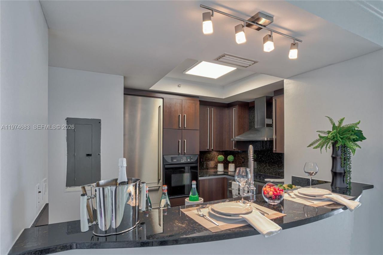 3400 SW 27th Ave , Unit 906, Miami, FL 33133 Photo