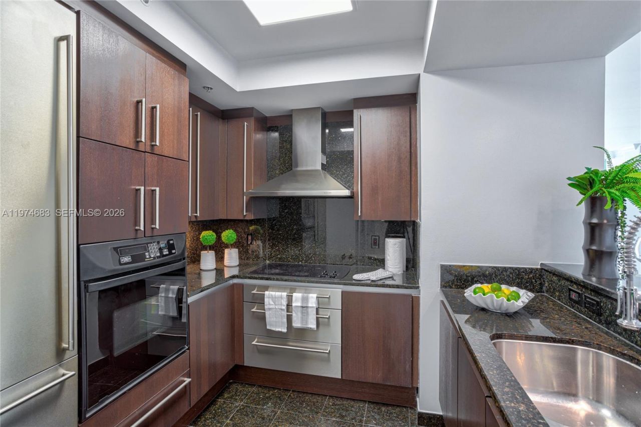 3400 SW 27th Ave , Unit 906, Miami, FL 33133 Photo