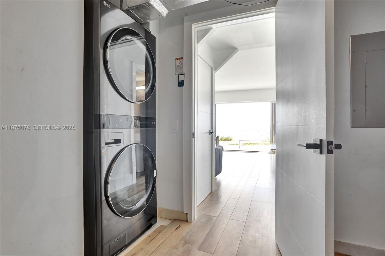 1194 Hillsboro Mile , Unit 1, Hillsboro Beach, FL 33062 Photo