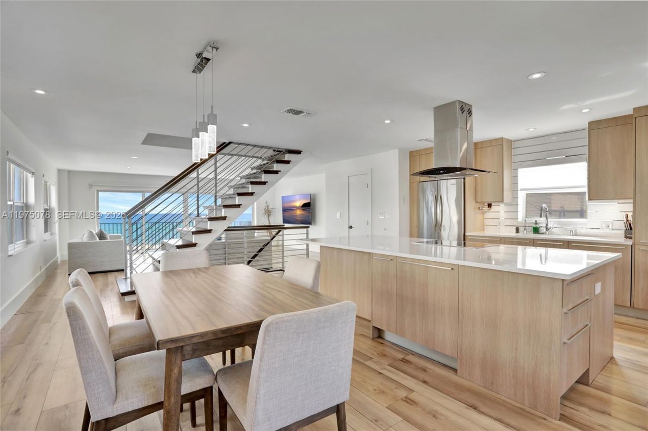 1194 Hillsboro Mile , Unit 1, Hillsboro Beach, FL 33062 Photo