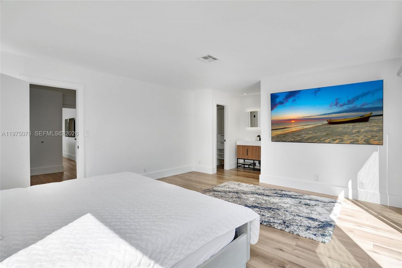 1194 Hillsboro Mile , Unit 1, Hillsboro Beach, FL 33062 Photo