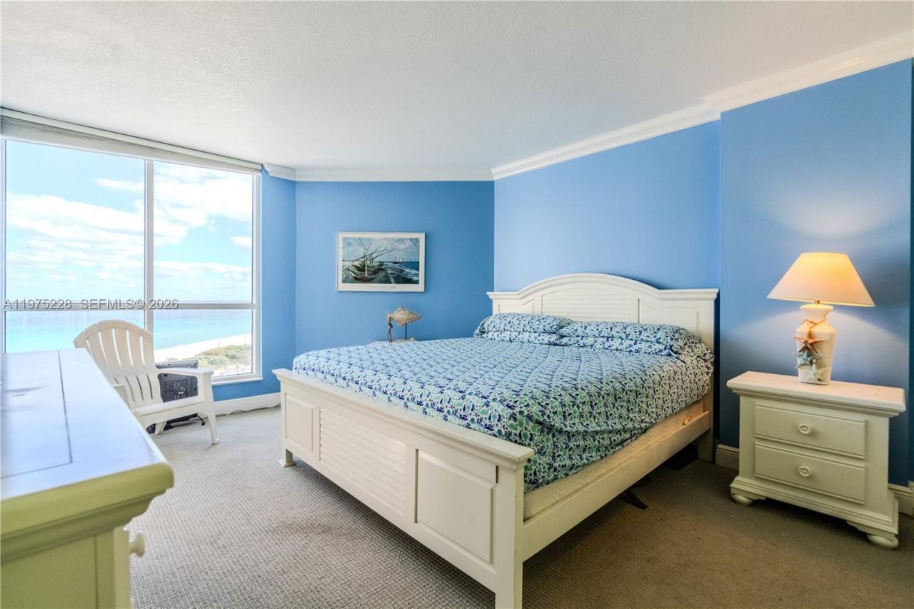 6767 Collins Ave, Unit 706, Miami Beach, FL 33141 Photo