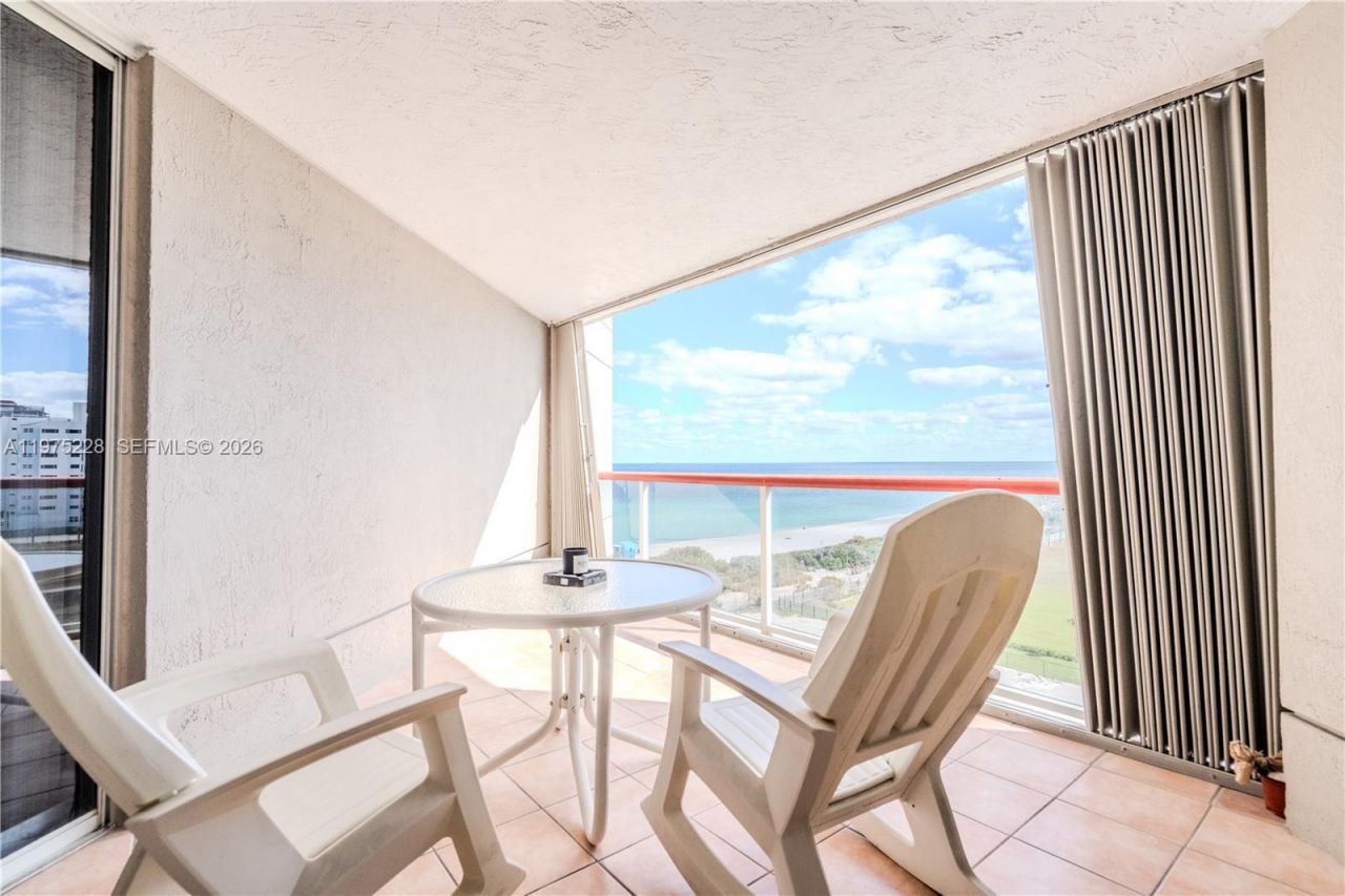 6767 Collins Ave, Unit 706, Miami Beach, FL 33141 Photo
