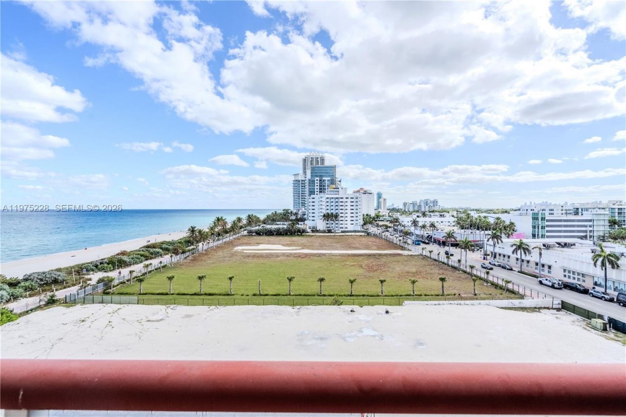 6767 Collins Ave, Unit 706, Miami Beach, FL 33141 Photo