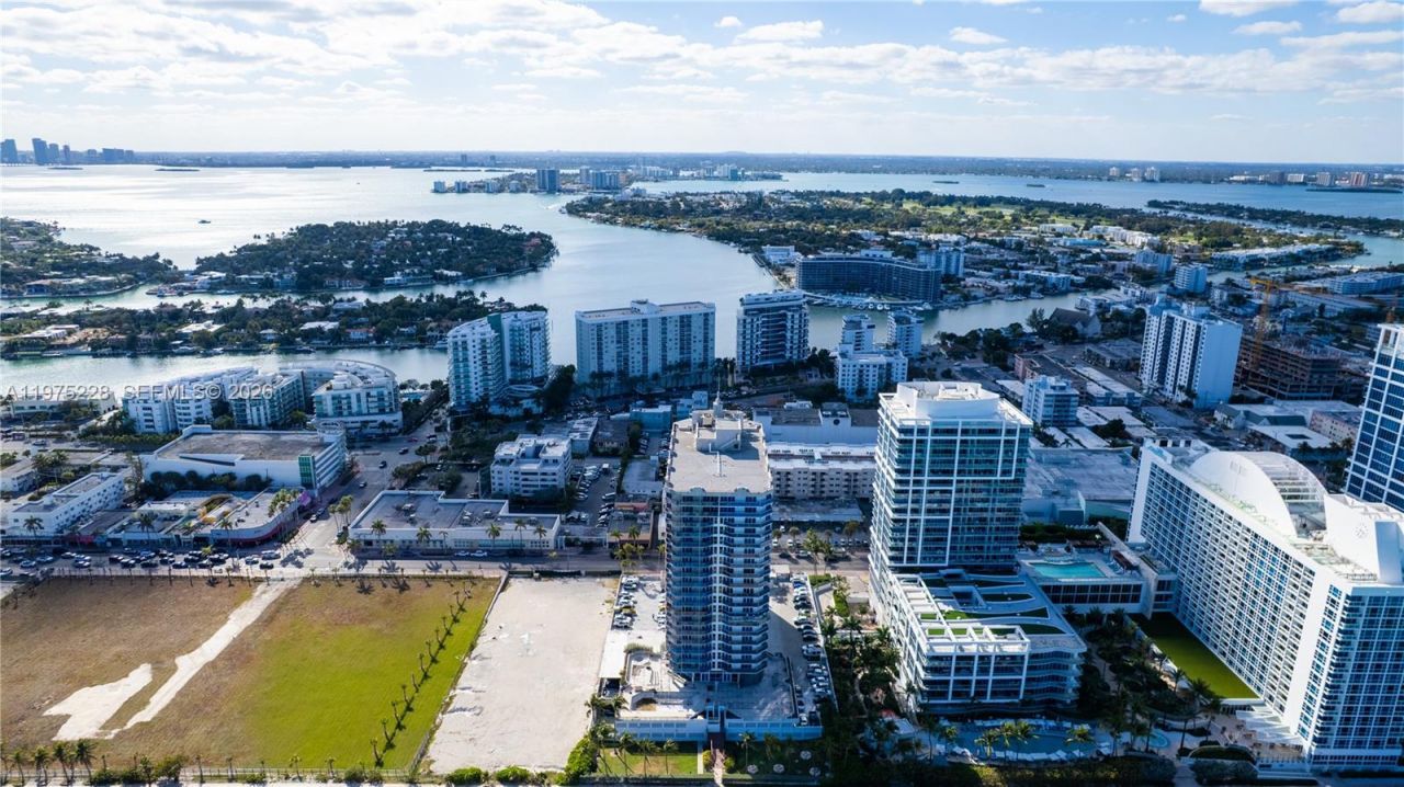 6767 Collins Ave, Unit 706, Miami Beach, FL 33141 Photo