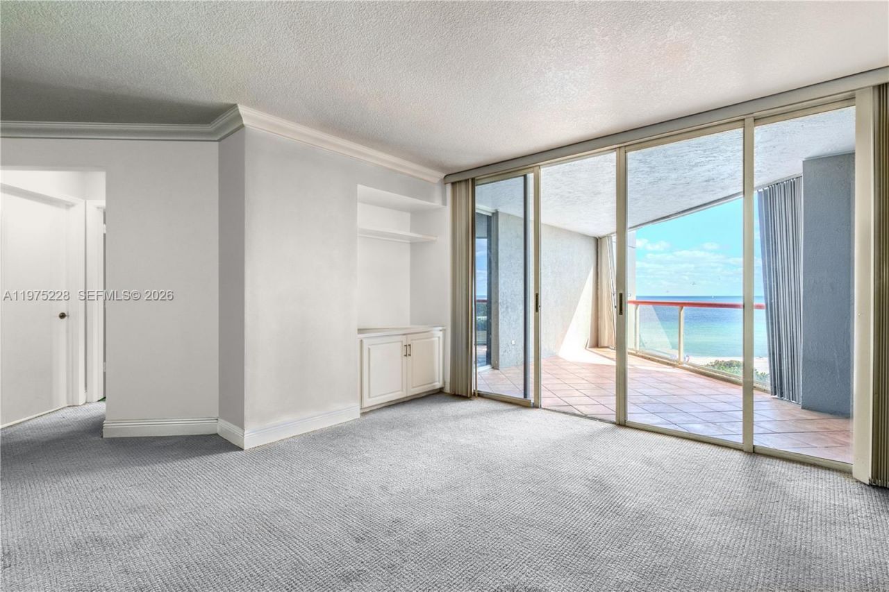 6767 Collins Ave, Unit 706, Miami Beach, FL 33141 Photo