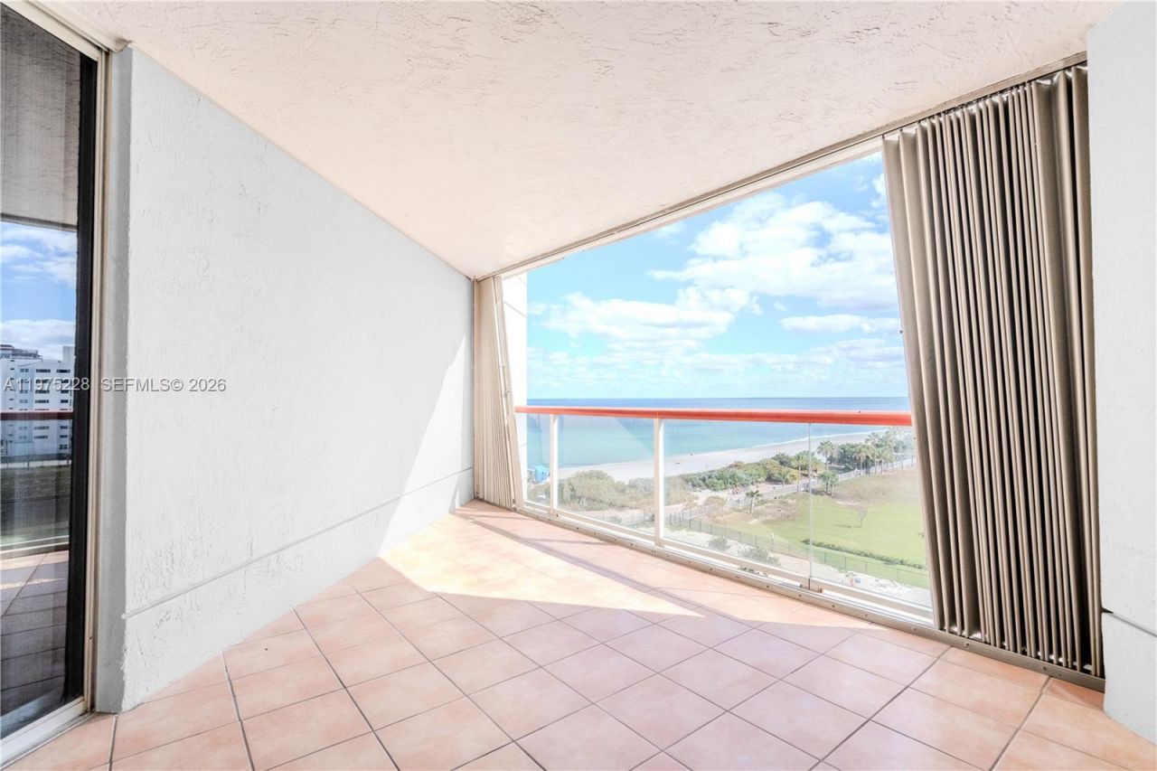 6767 Collins Ave, Unit 706, Miami Beach, FL 33141 Photo