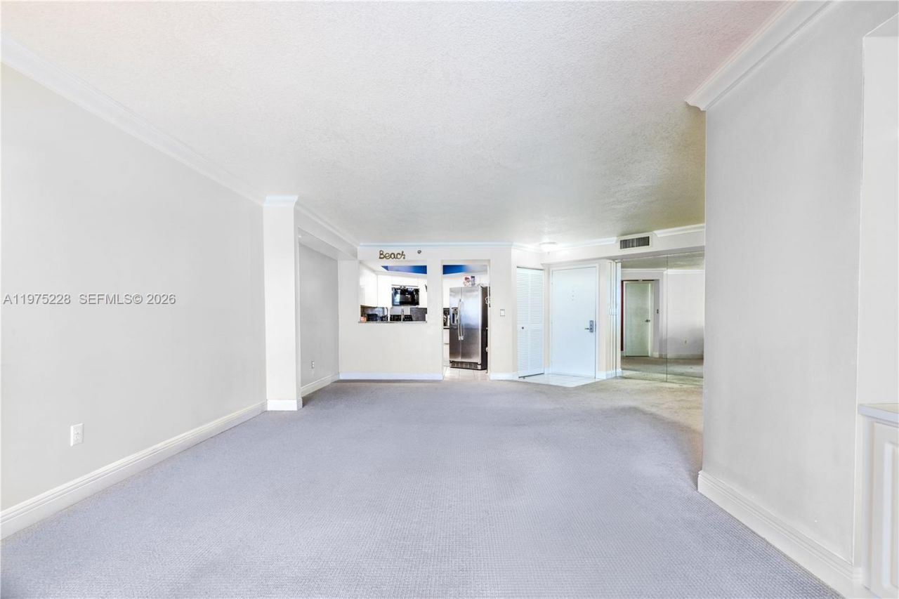 6767 Collins Ave, Unit 706, Miami Beach, FL 33141 Photo