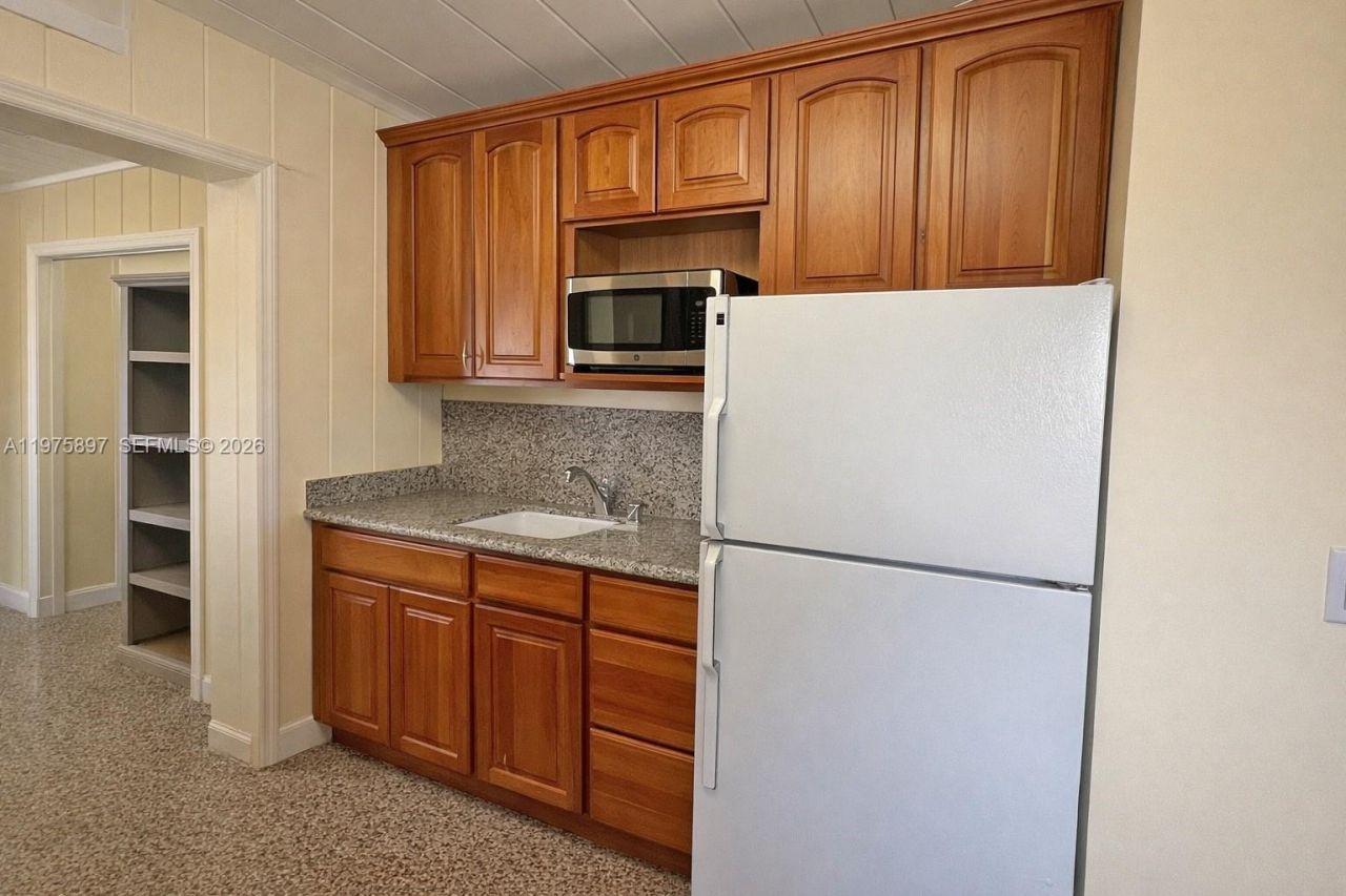 713 E Atlantic Blvd, Pompano Beach, FL 33060 Photo