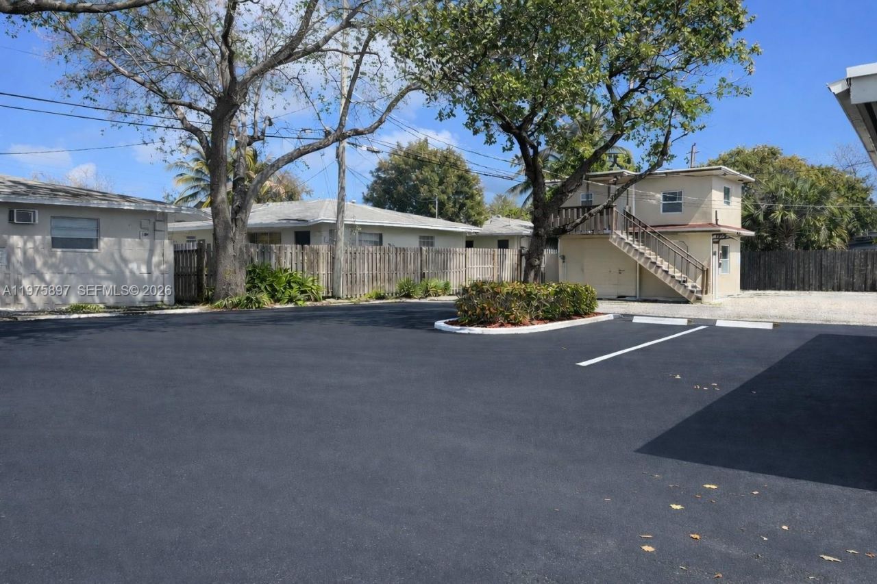 713 E Atlantic Blvd, Pompano Beach, FL 33060 Photo