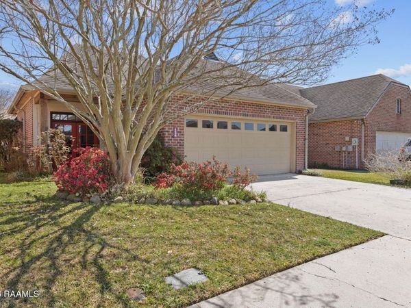 124 Oakbend Drive , Lafayette, LA 70506