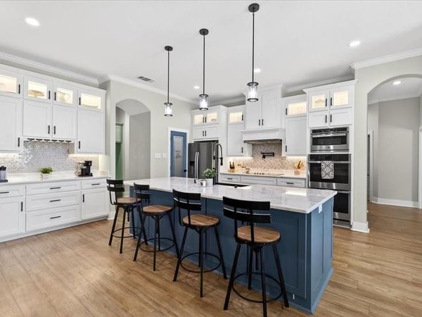 107 Oakbend Trail , Mabank, TX 75147