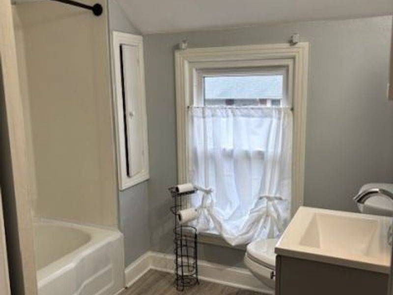 1009 E 6th Street, Salem, OH 44460 Photo 4