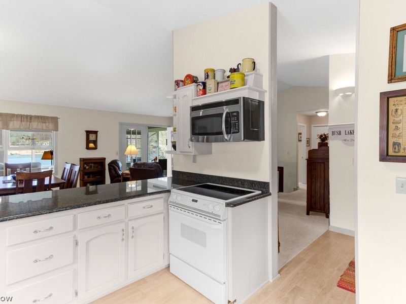 254 W Mohawk Drive , Malvern, OH 44644 Photo 11