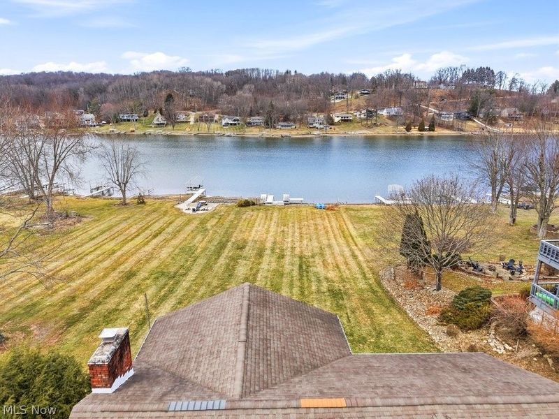 254 W Mohawk Drive , Malvern, OH 44644 Photo 3