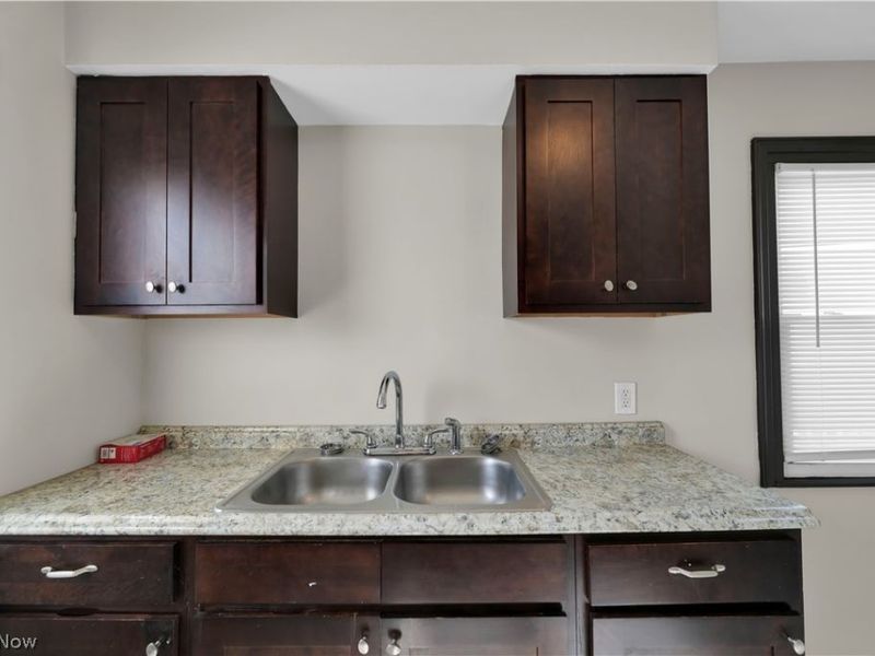 15705 Maplewood Avenue, Maple Heights, OH 44137 Photo 11