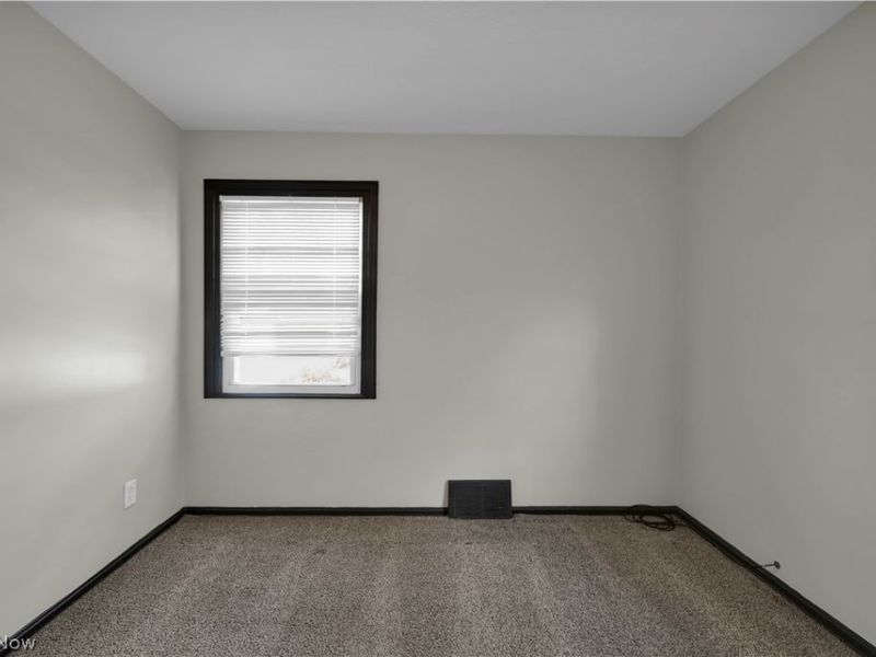 15705 Maplewood Avenue, Maple Heights, OH 44137 Photo 14