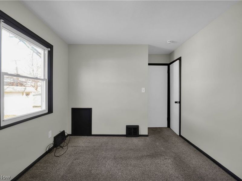 15705 Maplewood Avenue, Maple Heights, OH 44137 Photo 17