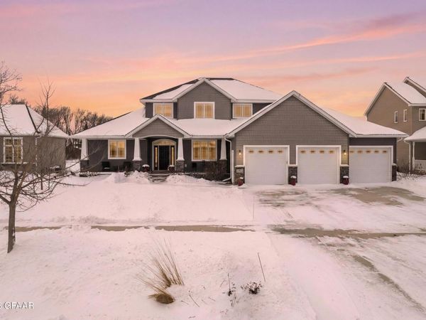 5518 CHARLIE RAY Drive , Grand Forks, ND 58201