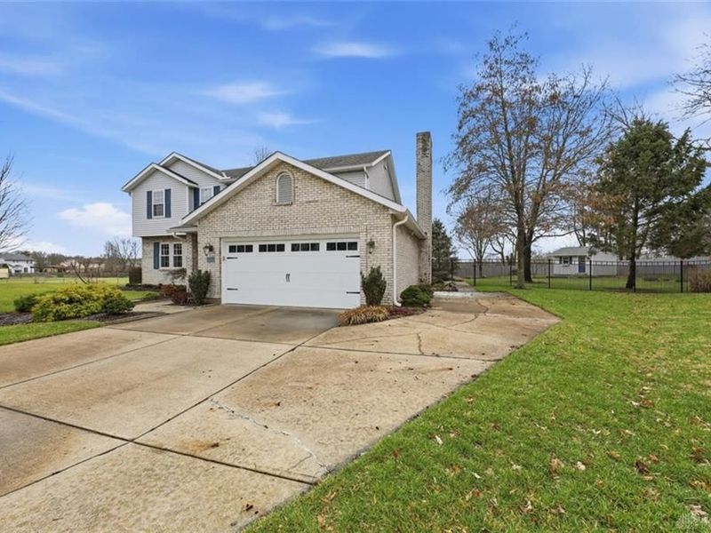 6293 Jessica Court, Liberty Township, OH 45044 Photo 2