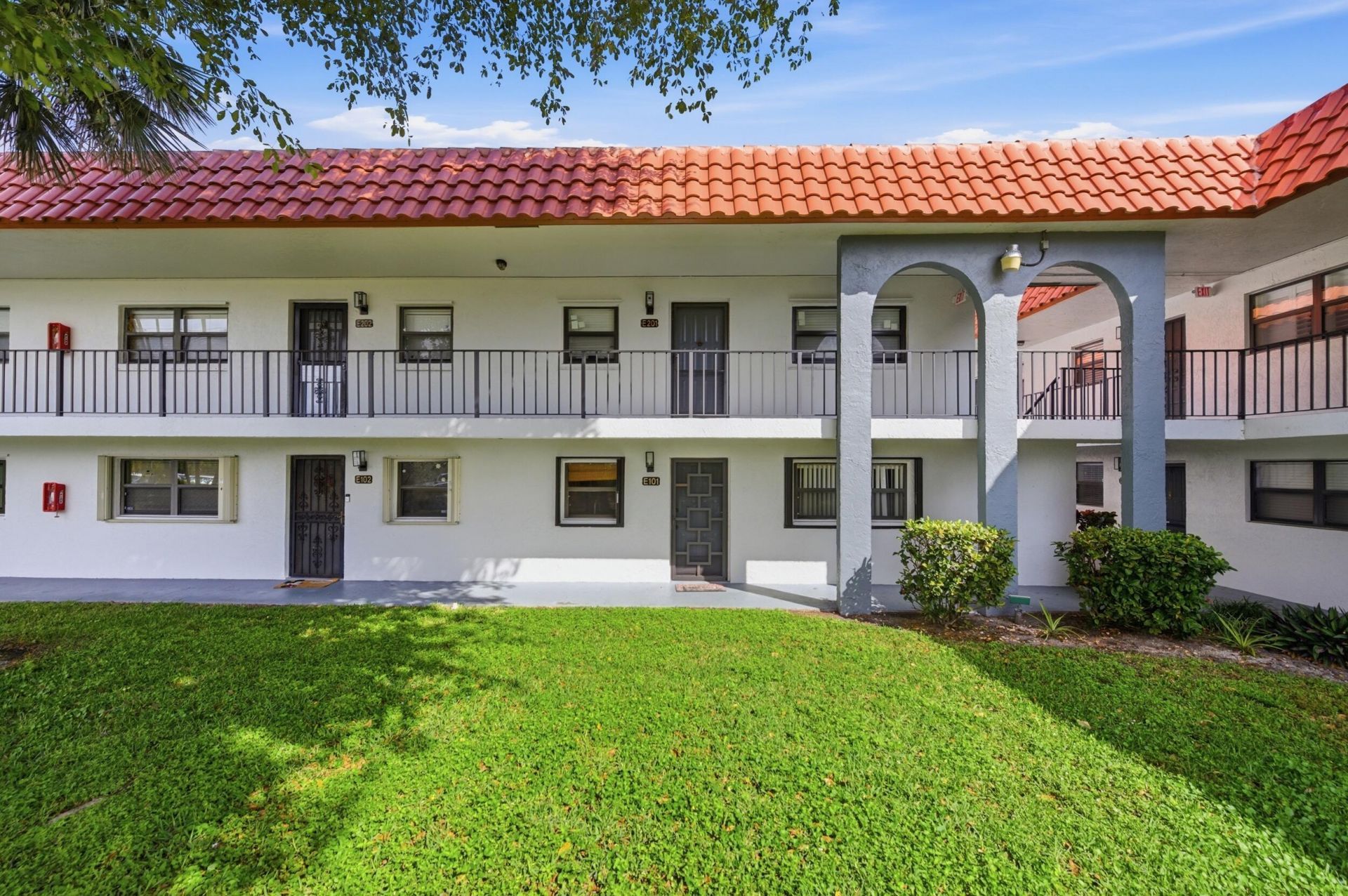 1981 W Woolbright Road, Unit E101, Boynton Beach, FL 33426 Photo