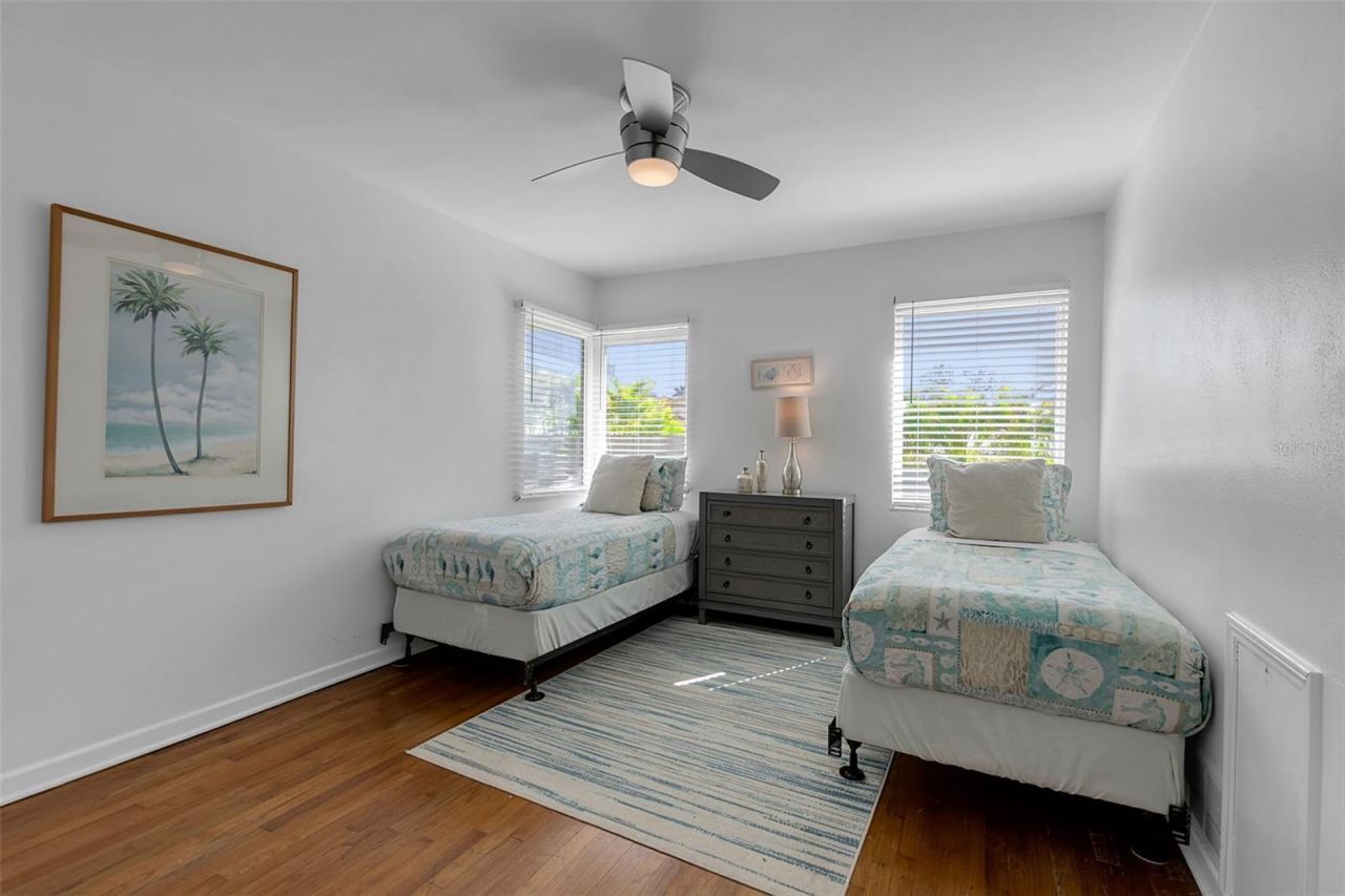 820 Indian Beach Drive, Sarasota, FL 34234 Photo