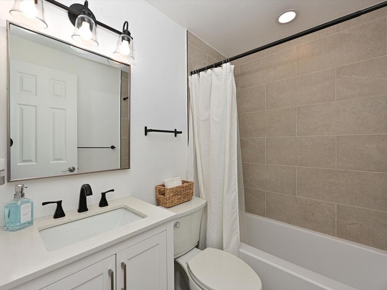 216 Gladiolus Street, Anna Maria, FL 34216 Photo