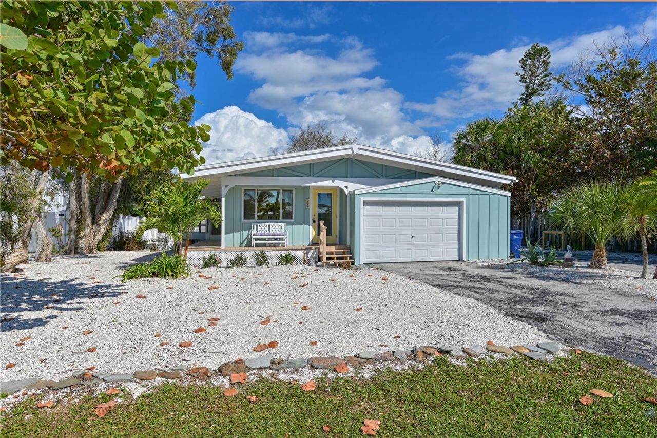 216 Gladiolus Street, Anna Maria, FL 34216 Photo